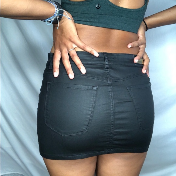 ZARA WOMAN black with gold accents mini skirt 10 - Picture 6 of 11